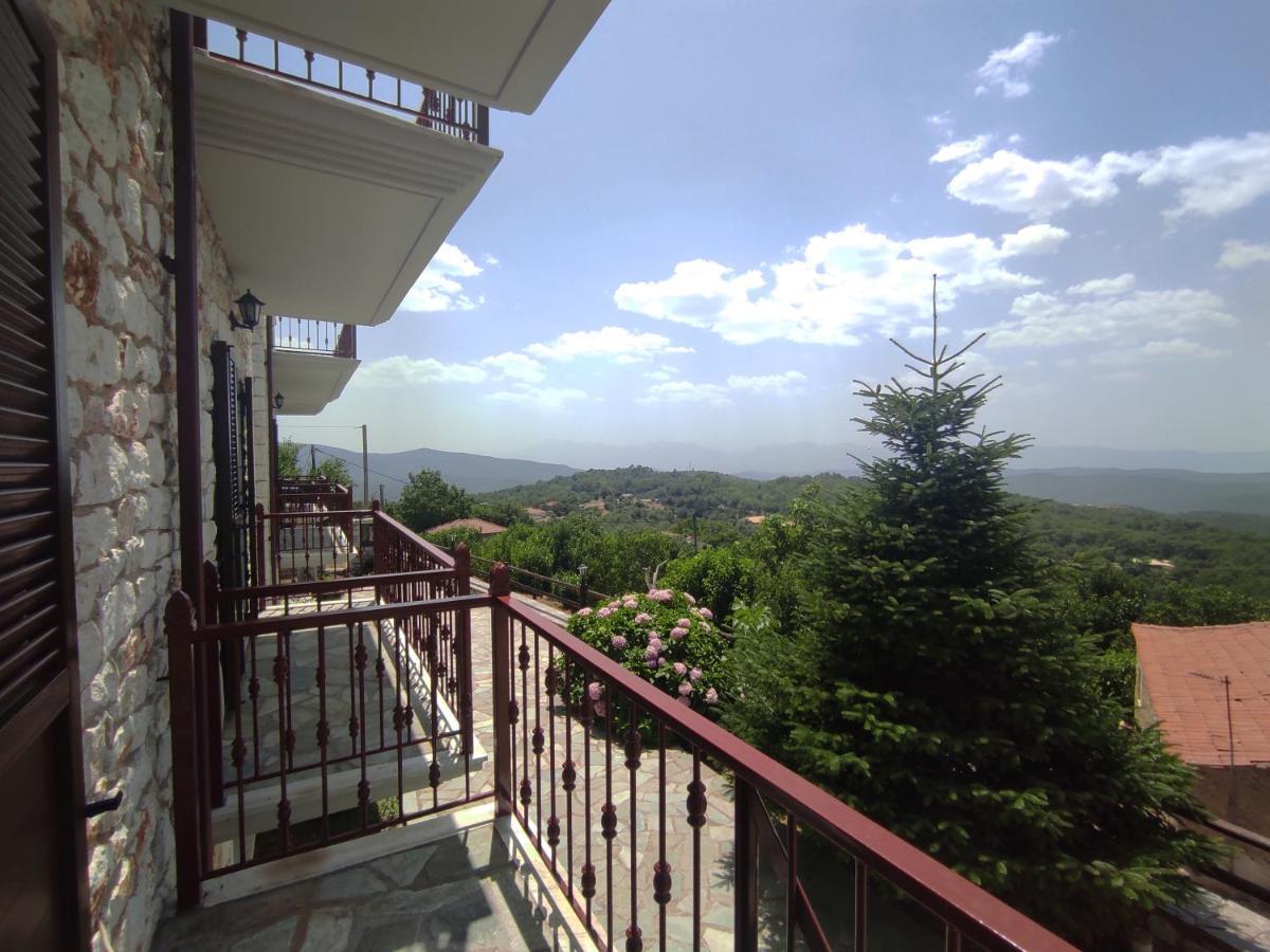 Meterizi Guesthouse Varvitsa Luaran gambar